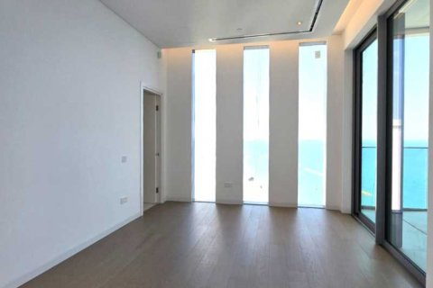 3 bedrooms Apartment in Limassol, Cyprus No. 70829 11