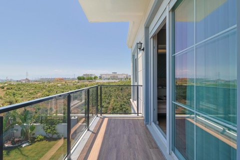 4 bedrooms Villa in Dao Huu Canh, Vietnam No. 14876 3