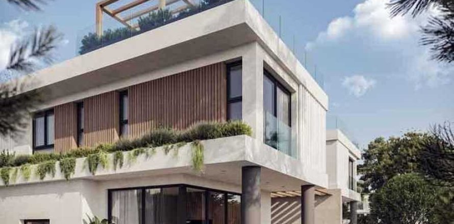 3 bedrooms Villa in Paralimni, Cyprus No. 72415