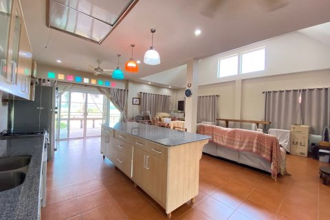 5 bedrooms House in Chiang Mai, Thailand No. 98191 10