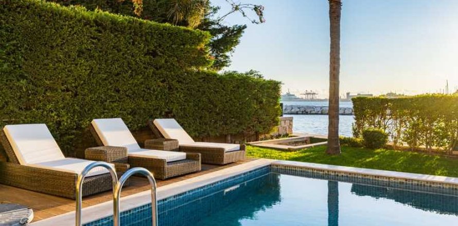 5 chambres Villa à Limassol, Cyprus No. 84042