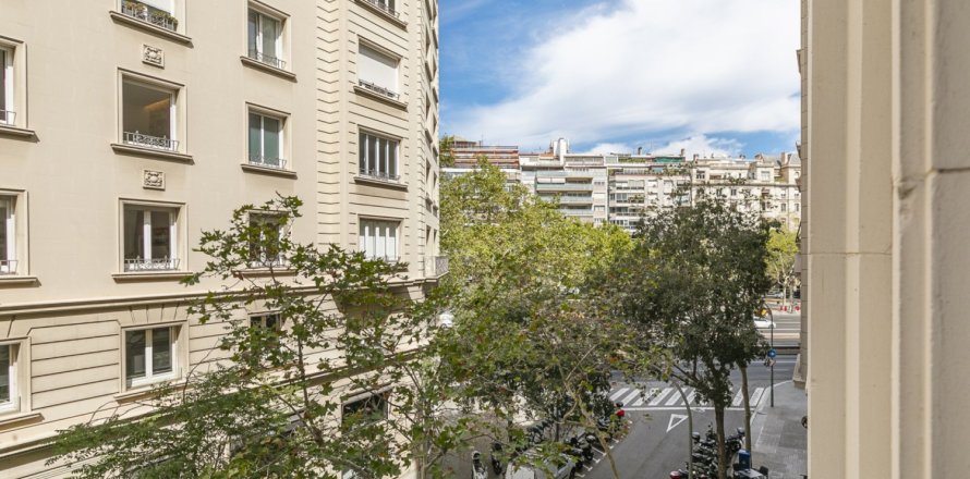 3 dormitorios Apartment en Barcelona, Spain No. 110599