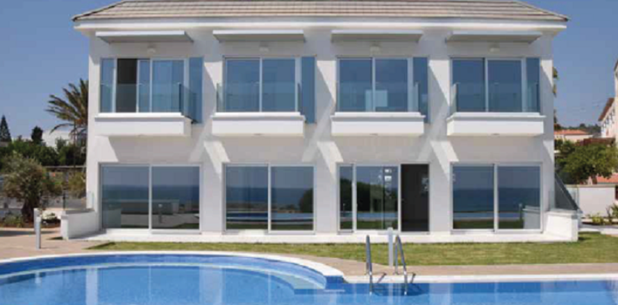 4 bedrooms Apartment in Protaras, Cyprus No. 40718