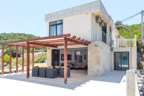 4 bedrooms House in Tivat, Montenegro No. 66775 6