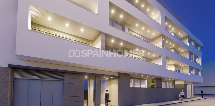 3 dormitorios Apartment en Torrevieja, Spain No. 122618