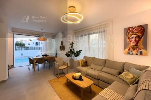 3 bedrooms Villa in Pernera, Cyprus No. 36556 5