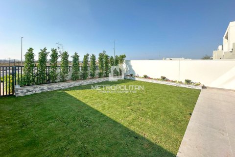 3 bedrooms Townhouse in Hoa Vang, Vietnam No. 87158 12