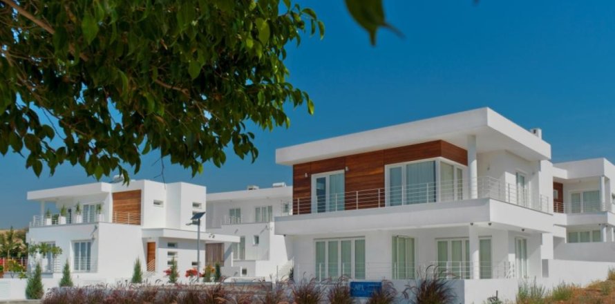 5 rooms Villa in Limassol, Cyprus No. 106176