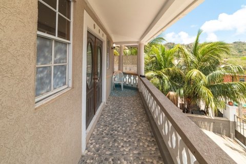 3 bedrooms House in Carriacou, Grenada No. 53173 24