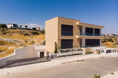 Studio Villa in Limassol, Cyprus No. 106925 1