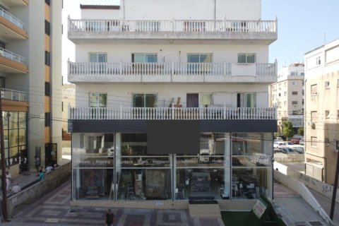 945m² Commercial property in Nicosia, Cyprus No. 107100 1