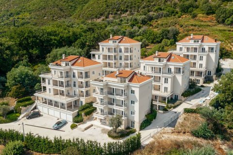 3 dormitorios Apartment en Kumbor, Montenegro No. 74770 2