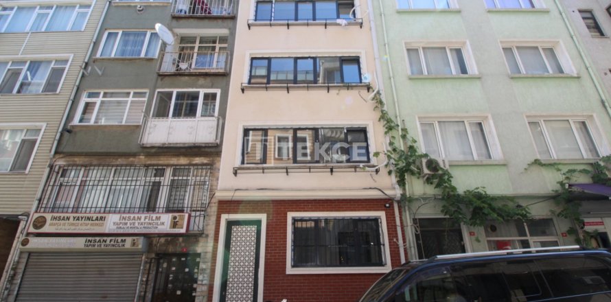 5 dormitorios Villa en Istanbul, Turkey No. 14443