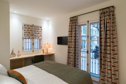 2 bedrooms House in Saint-Tropez, France No. 76725 10