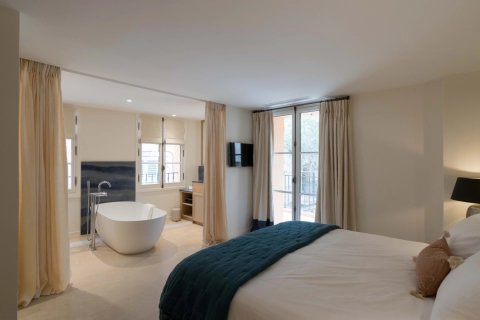 2 bedrooms House in Saint-Tropez, France No. 76725 20
