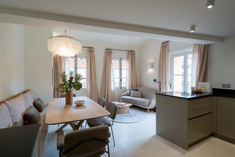 2 bedrooms House in Saint-Tropez, France No. 76725 2