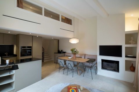 2 bedrooms House in Saint-Tropez, France No. 76725 4