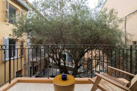 2 bedrooms House in Saint-Tropez, France No. 76725 1