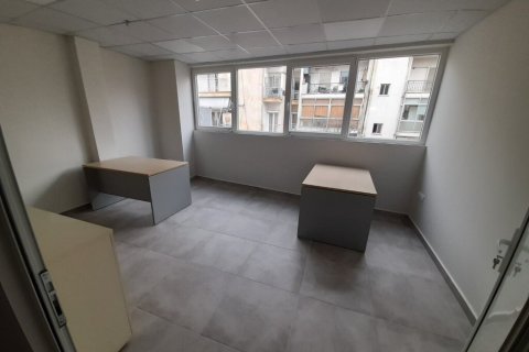 1000m² Commercial property à Thessaloniki, Greece No. 56057 28