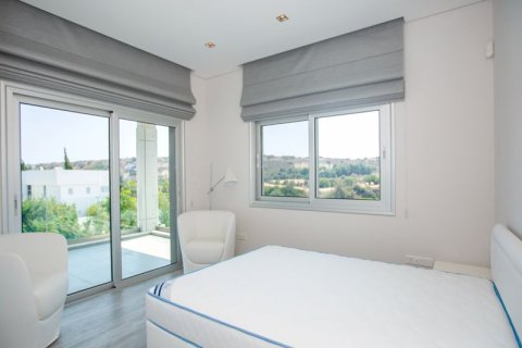 4 bedrooms Villa in Agios Tychonas, Cyprus No. 37042 14