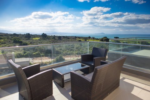 3 bedrooms Villa in Chania, Greece No. 80121 18