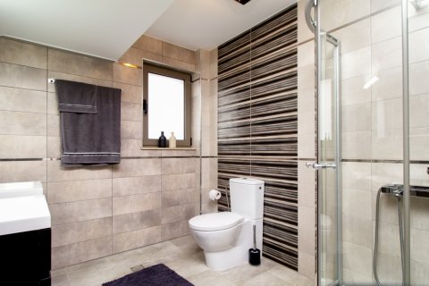 3 bedrooms Villa in Chania, Greece No. 80121 30