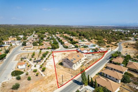 624m² Commercial property in Limassol, Cyprus No. 104961 3