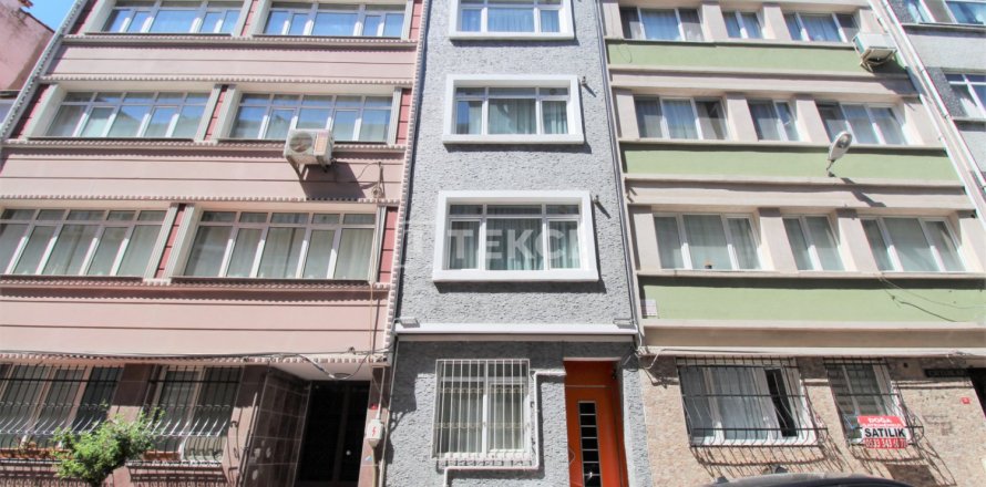 4 bedrooms Villa in Istanbul, Turkey No. 14450