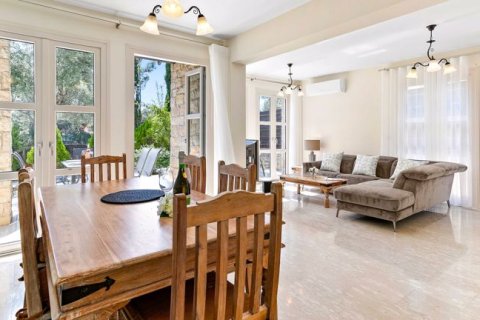 3 bedrooms Villa in Paphos, Cyprus No. 77078 4