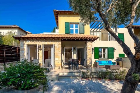 3 bedrooms Villa in Paphos, Cyprus No. 77078 3