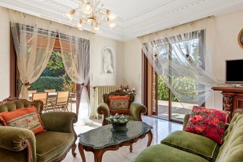 5 chambres Villa à Antibes, France No. 68759 4