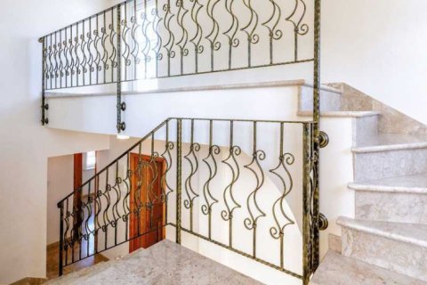 4 bedrooms Villa in Sotira, Cyprus No. 62481 5