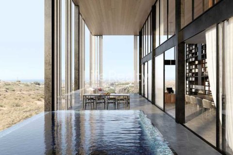 5 bedrooms House in Germasogeia, Cyprus No. 70045 4