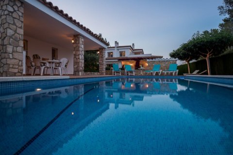 4 bedrooms House in L'Ametlla de Mar, Spain No. 25150