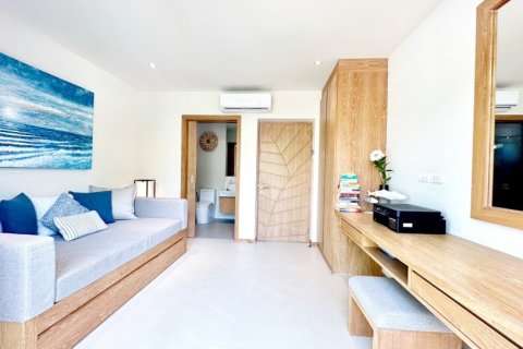 3 bedrooms Villa in Phuket, Thailand No. 97147 9