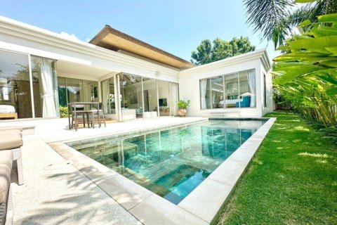 3 bedrooms Villa in Phuket, Thailand No. 97147 1