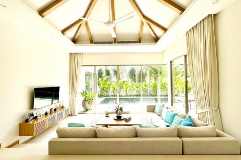 3 bedrooms Villa in Phuket, Thailand No. 97147 4