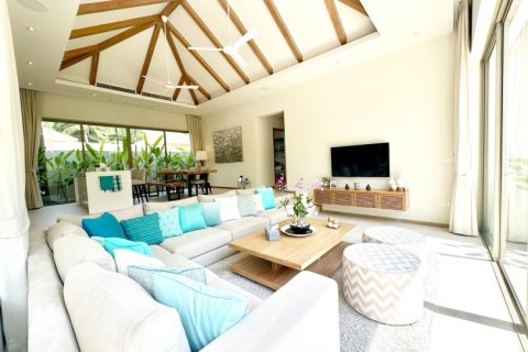 3 bedrooms Villa in Phuket, Thailand No. 97147 20