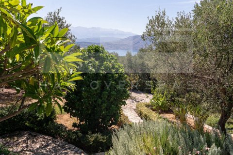 5 bedrooms Villa in Crete, Greece No. 24406 10