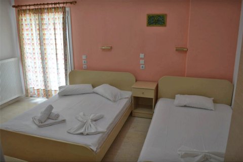 15 rooms Hotel in Pieria, Greece No. 57736 12