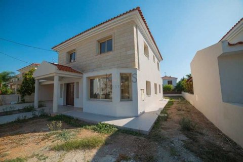 4 bedrooms Villa in Latsia, Cyprus No. 80640 4