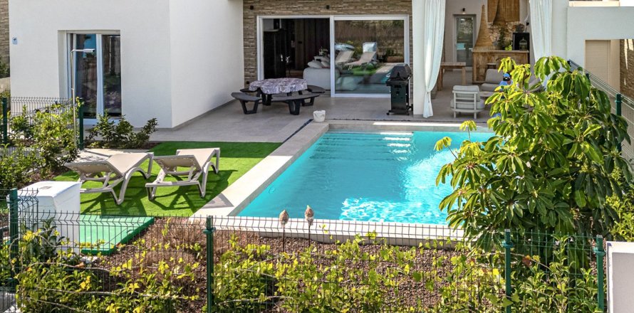 Apartamento tipo estudio Estudio en Algorfa, Spain No. 124831