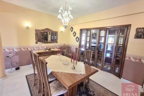 5 bedrooms Villa in Livadia, Cyprus No. 79650 8