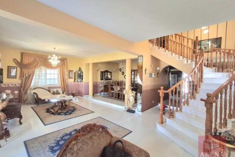 5 bedrooms Villa in Livadia, Cyprus No. 79650 6