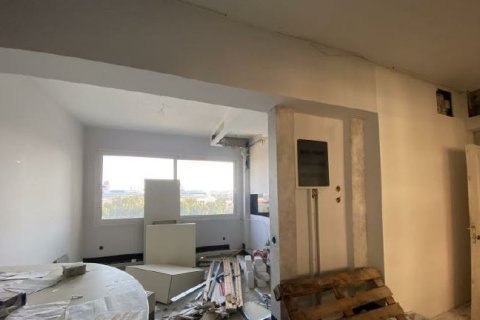133m² Commercial property à Piraeus, Greece No. 107687 3