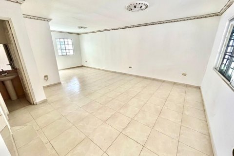 3 bedrooms House in Arraijan, Panama No. 129471 2