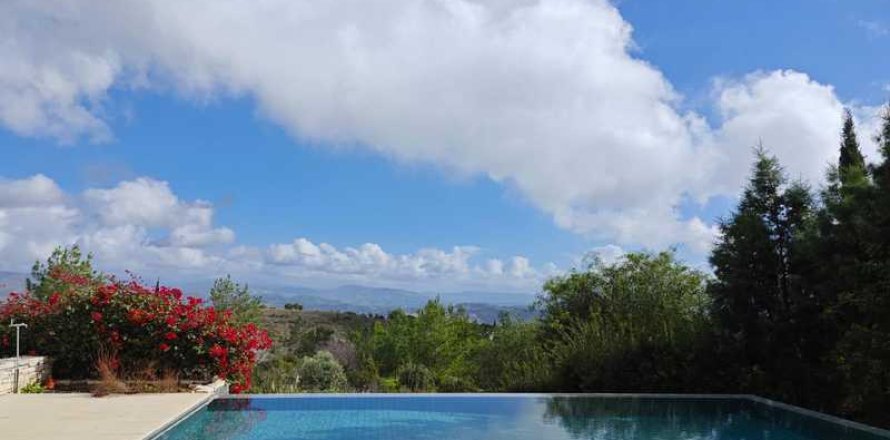 3 bedrooms House in Tsada, Cyprus No. 42653