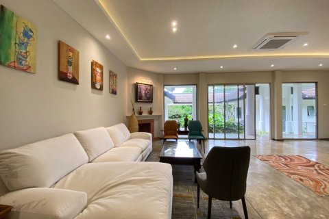 5 bedrooms House in Chiang Mai, Thailand No. 96698 22