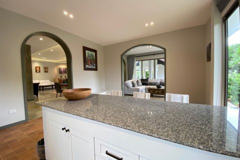 5 bedrooms House in Chiang Mai, Thailand No. 96698 14