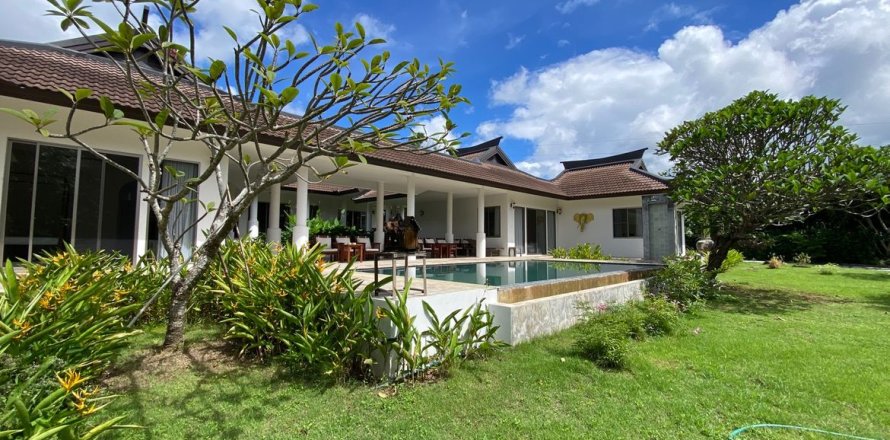 5 bedrooms House in Chiang Mai, Thailand No. 96698